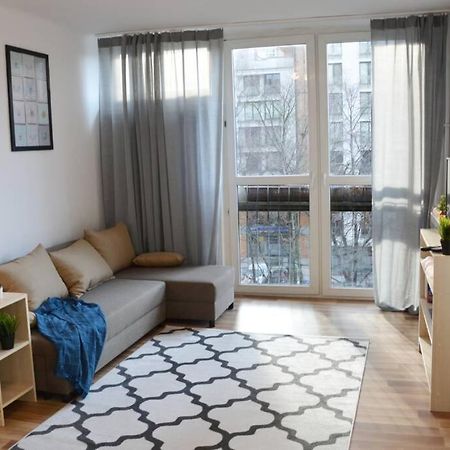 Ohmyhome - Park Mirowski Apartment Varsovia Exterior foto